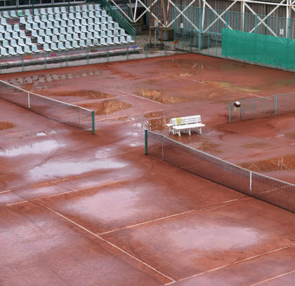 Construction d'un court de tennis à Nice