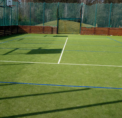 Construction d'un court de tennis à Nice