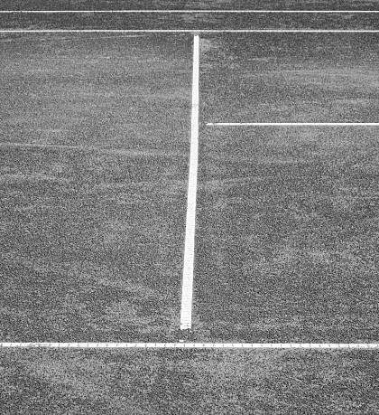 Construction d'un court de tennis en béton poreux à Cannes