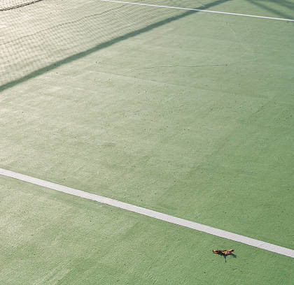 Construction d'un court de tennis à Toulon